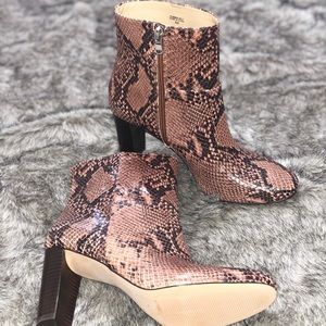 Ann Taylor Snakeskin Boots Size 9